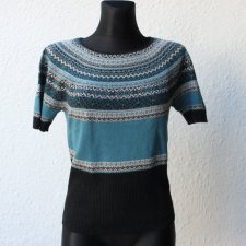 Boho sweterek z krótkim rękawem