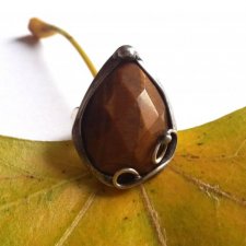 Tygrysia łza - pierścionek regulowany