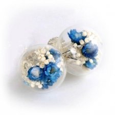 Kolczyki z niebiesko- bialymi kwiatami w kuli