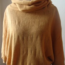 RESERVED  -- SWETER  Z  DŁUGIM GOLFEM