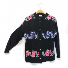 Sweter w kwiaty