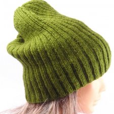 czapka z włóczki zielona