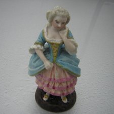 Starej daty figurka porcelanowa