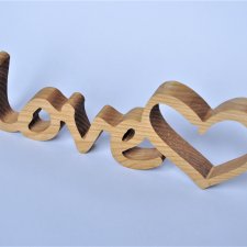 Drewniany napis love stojący, 10cm