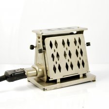 Toster AEG typ 613160 proj. Petera Behrensa z lat 50.