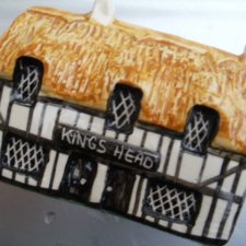 Kolekcja handpainted no. 6 public house countryside collection "britain in miniature " handcrafted by tey terra crafts lenwade norfolk engla
