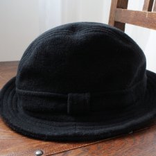 Wełniany kapelusz
