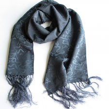 Grafitowy jedwabny szal