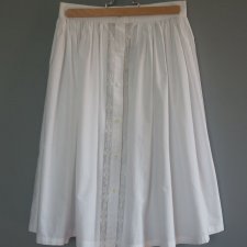Biała spódnica