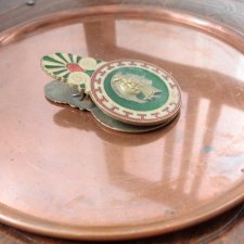 Taca z miedziananą powłoką