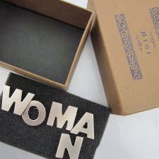 bigi  design - woman - nowy,  w oryginalnym,  firmowym opakowaniu zestaw  pięciu broszek