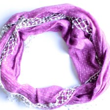 Piękne wykończenie szal vintage groszki