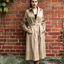 Płaszcz z podszewką w kratę