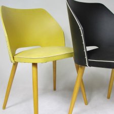 para koktajlowych krzeseł z lat 50-tych