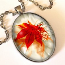 Jesienny liść - owalny medalion z łańcuszkiem - Egginegg