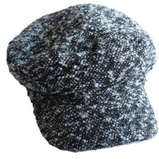 kaszkiet vintage ze złotą nitką