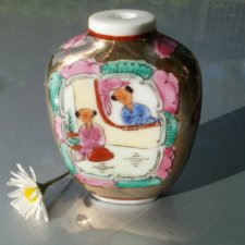 miniaturowy ręcznie malowany orientalny porcelanowy