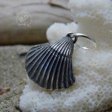 Scallop Pendant