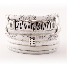 Biała bransoletka z ozdobnym łukiem