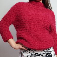 Sweter malinowy