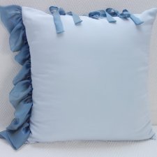 Niebieska poduszka dekoracyjna 258pd