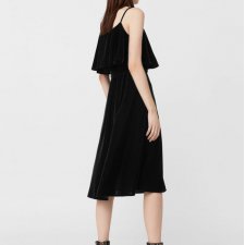 Welurowa sukienka z Mango