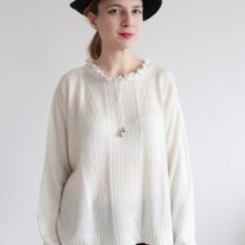 bluzka dzianinowa SWETER VINTAGE CIEKAWY DEKOLT
