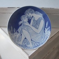 Królewska Manufaktura Porcelany seria na Dzień Matki