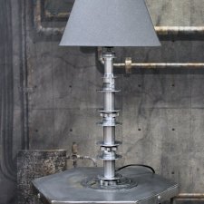Lampa stojąca Hub