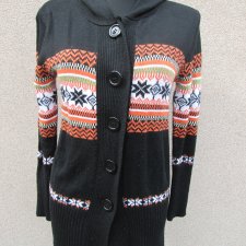 Sweter z kapturem - 42