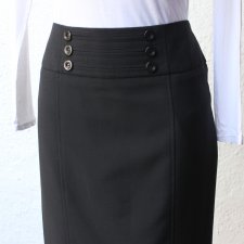 Czarna klasyczna spódnica rozmiar M