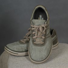 SKECHERS relaxed memory foam rozm 41