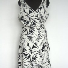 DEBENHAMS * - ( NOWA) SUKIENKA ROZM 46