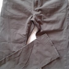 Spodnie 42 z metkami