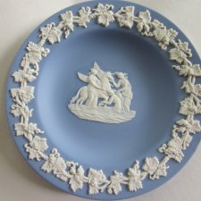 Wedgwood Antique blue jasperware kolekcjonerska porcelana