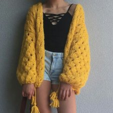 Yellow sweter wykonany ręcznie HANDMADE