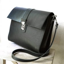 SATCHEL midi black