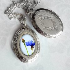 z chabrem :: medalion mały sekretnik otwierany unikatowy z kwiatem w szkle
