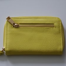 Kanarkowa portmonetka