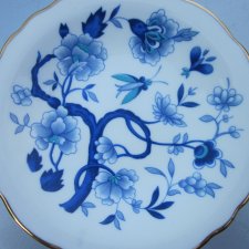 Dynasty - Royal GRAFTON Fine Bone China fantastycznie zdobiony niewielki porcelanowy talerzyk podstawek