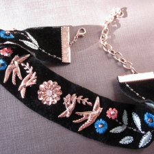 UNIKATOWY Haftem ręcznym zdobiony aksamitny ciekawy  inny