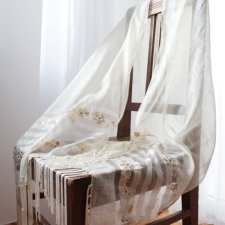 Delikatny sZAL vintage FRĘDZLE HAFTY ECRU