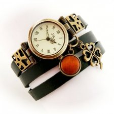 Zegarek bransoletka skórzany z drewnianą zawieszką i koniczynką, ciemnozielony