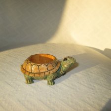 Świecznik-żółw