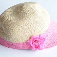 Pleciona czapka-kapelusz