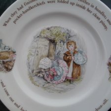 Wedgwood mrs. tiggy - winkle  wedgwood of etruria &Barlaston  beatrix potter designs