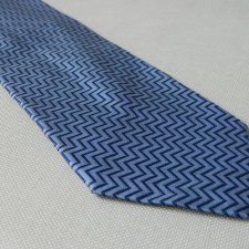 100% SILK * WŁOSKI JEDWABNY KRAWAT * NIEBIESKI ZIG ZAG * DORMEUIL