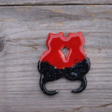 Ceramiczny magnes kotki czarno/czerwony