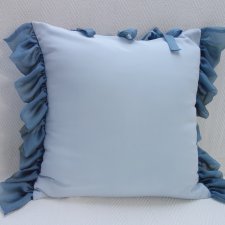 Niebieska poduszka dekoracyjna 257pd