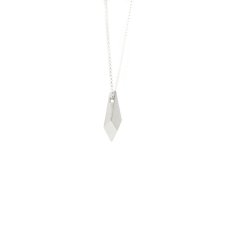 ONE EDGE / GLOSSY SILVER NECKLACE